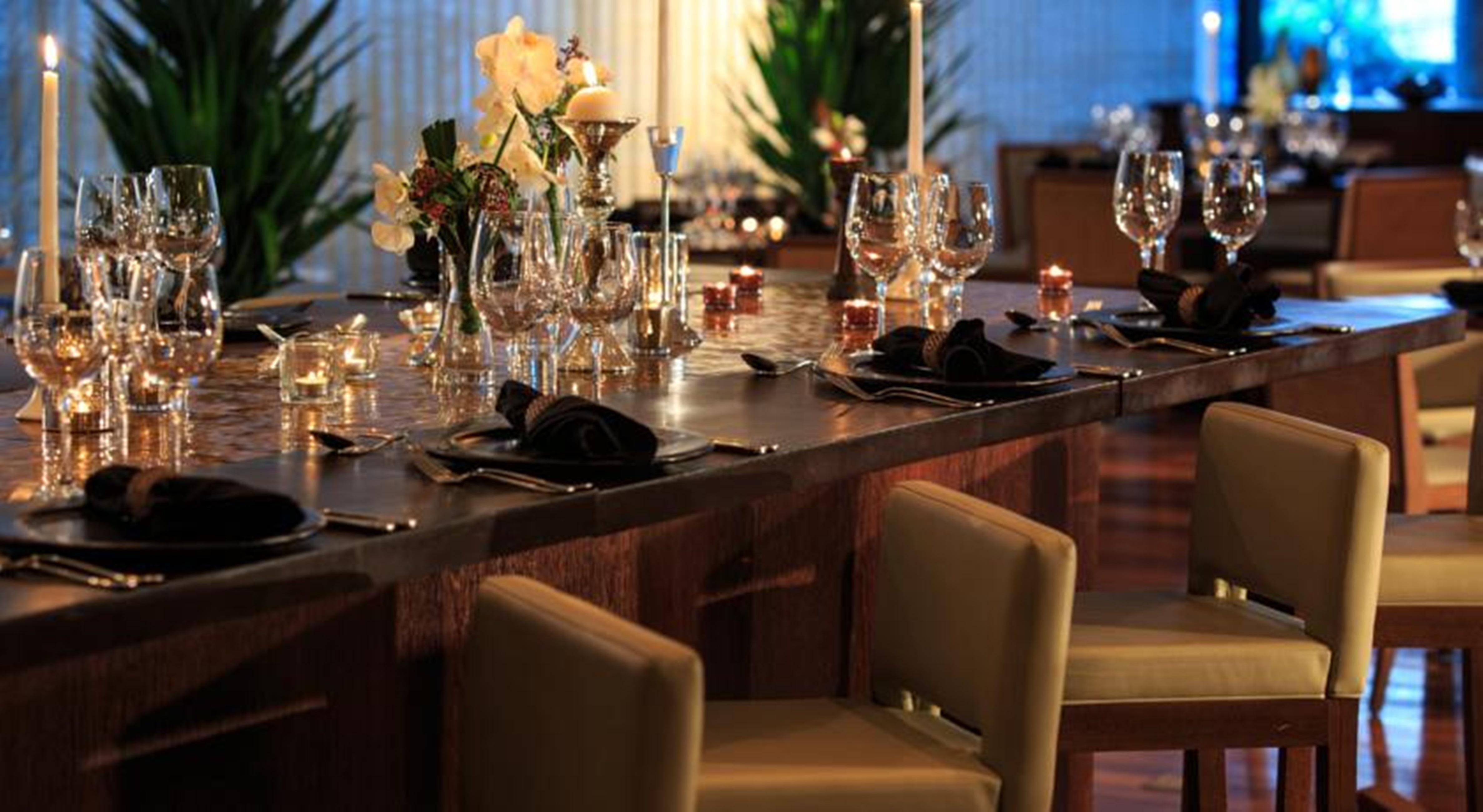 Renaissance Sao Paulo Hotel Exterior photo A table set for a formal dinner