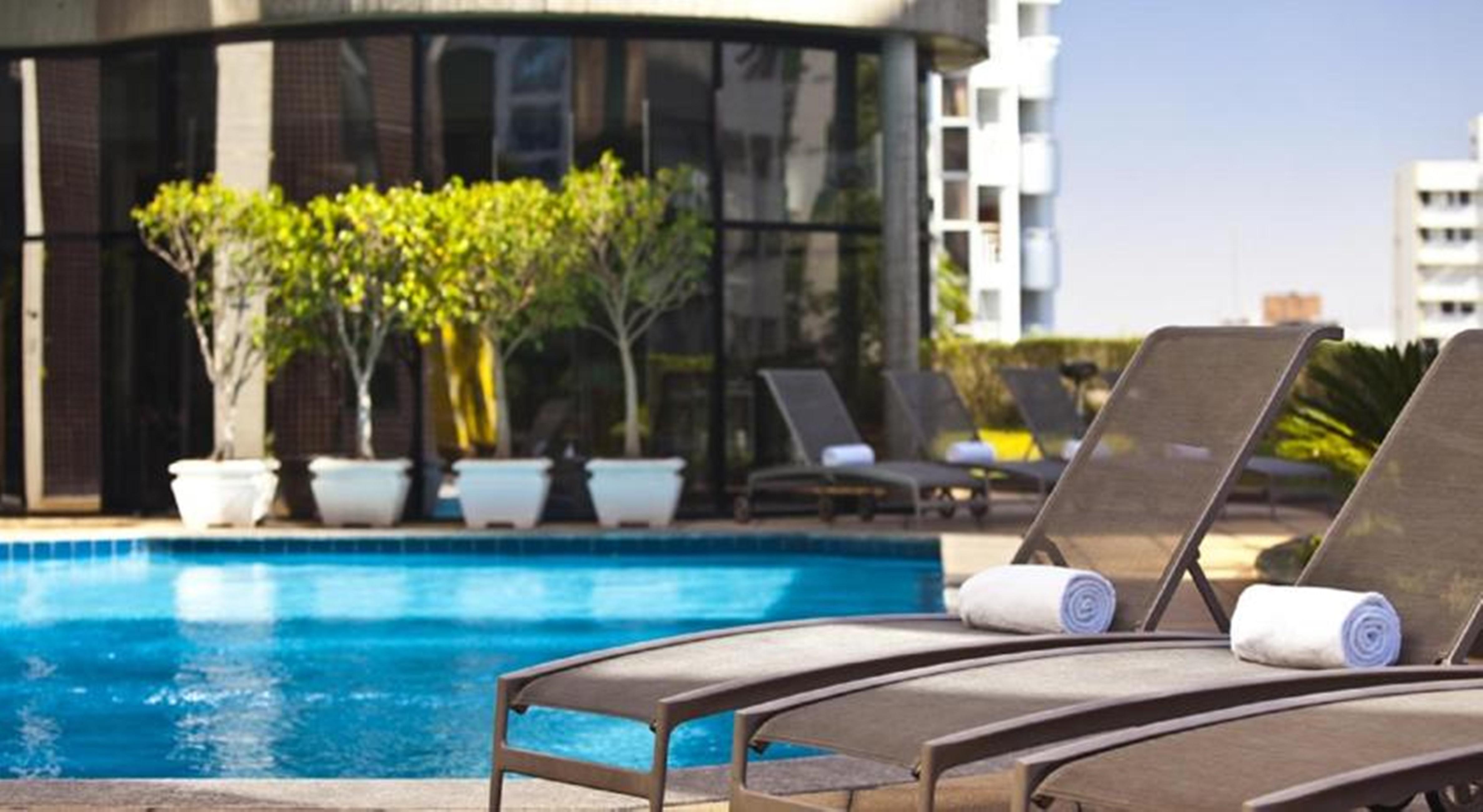 Renaissance Sao Paulo Hotel Exterior photo The pool at the hotel